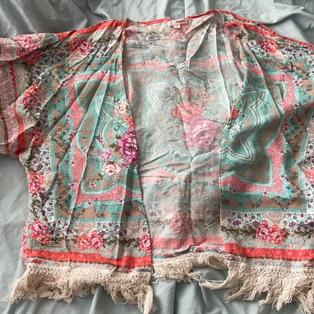 Floral shawl top
